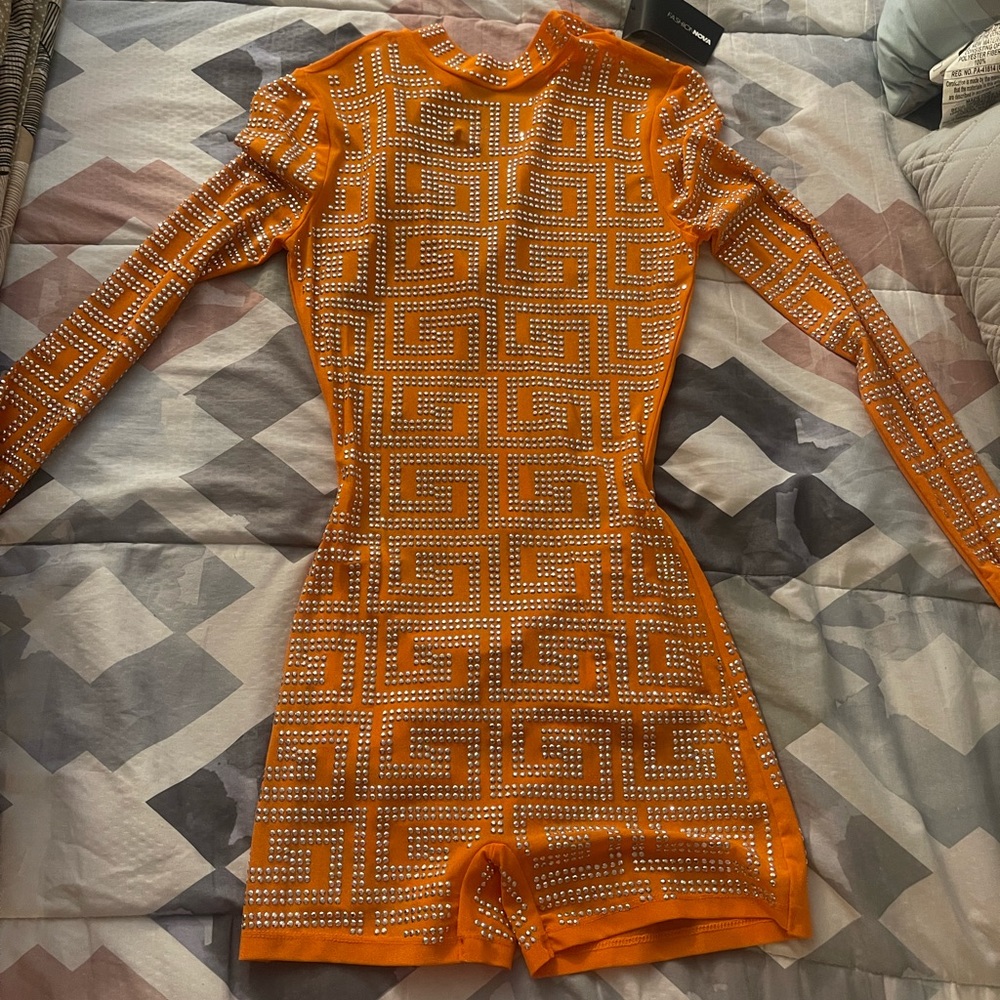 Orange diamond small romper with tag
